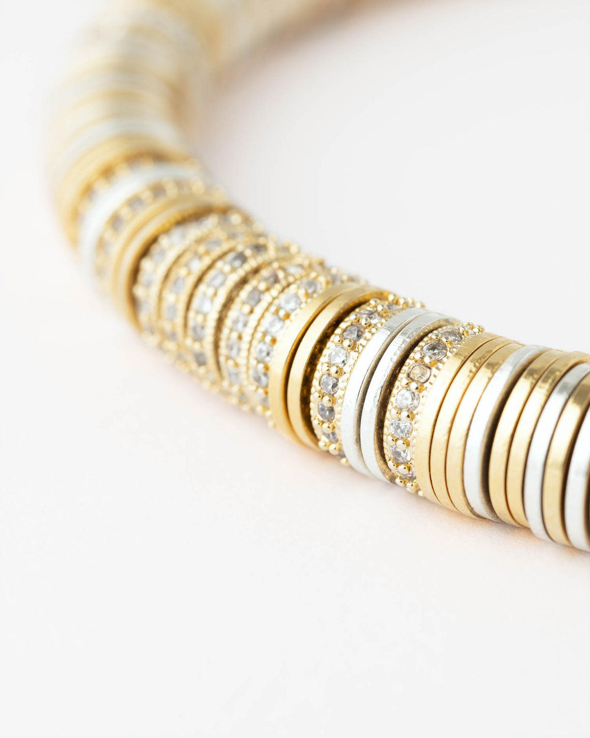 Collar de arandela de oro